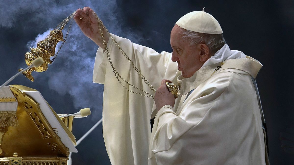 „Ubližovat ženě znamená urážet Boha,“ odsoudil papež násilí na ženách